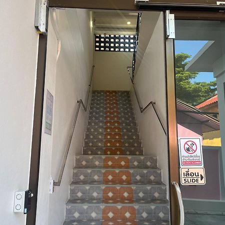 J & Ariya Hotel Near Samui Airport And Koh Phangan Pier 보풋 외부 사진