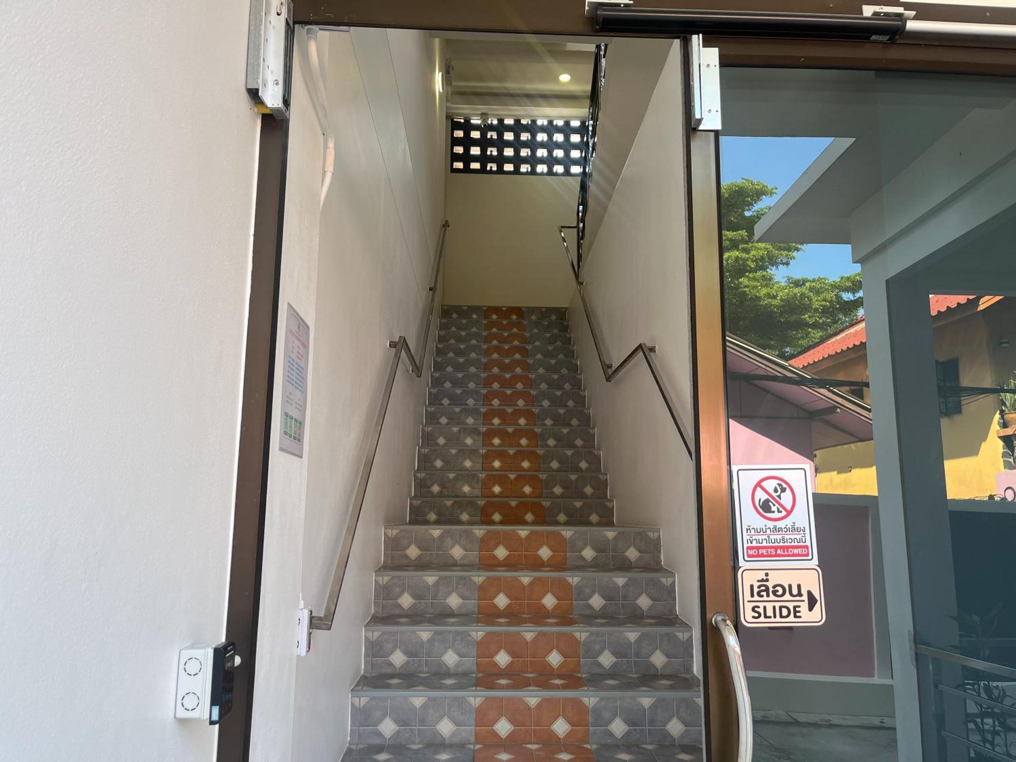 J & Ariya Hotel Near Samui Airport And Koh Phangan Pier 보풋 외부 사진